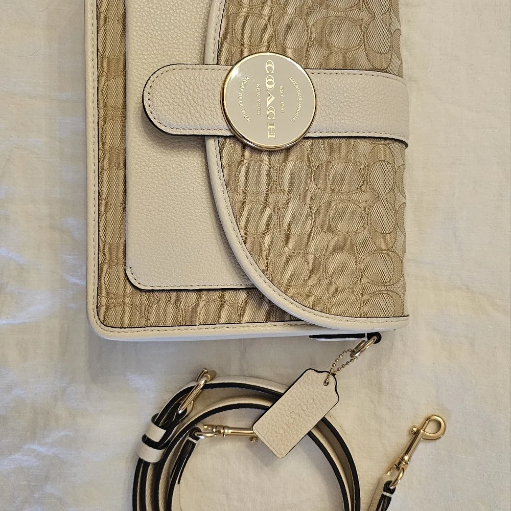 SOLD! Coach Dempsey crossbody bag sign jacquard canvas and chalk white leather - Picture 5 of 12